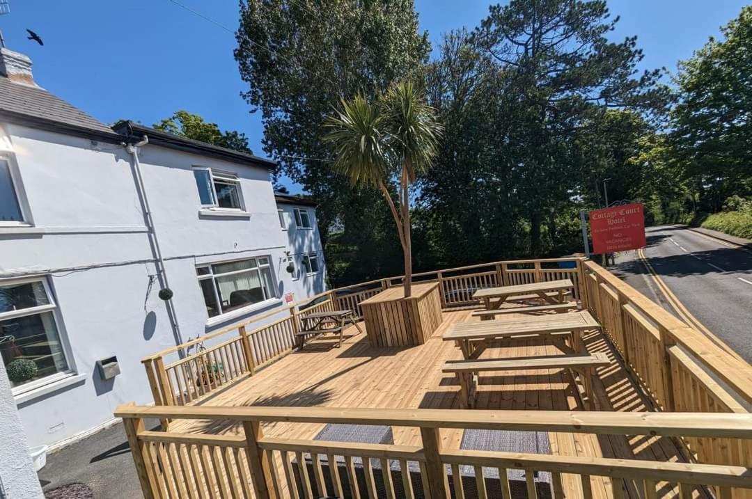 Cottage Court Hotel Tenby Exterior photo